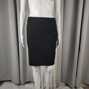 Merona Women's Black Pull On A-Line Stretch Back Zipper & Hook Skirt Size 2